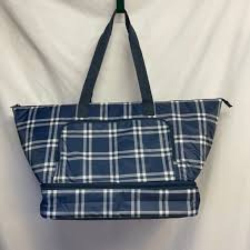 NWT Thirty one Bake & Take Party Cooler Sweater Weather Plaid